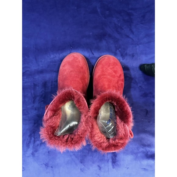 UGG Pink Bowed Short Boots - Picture 6 of 8